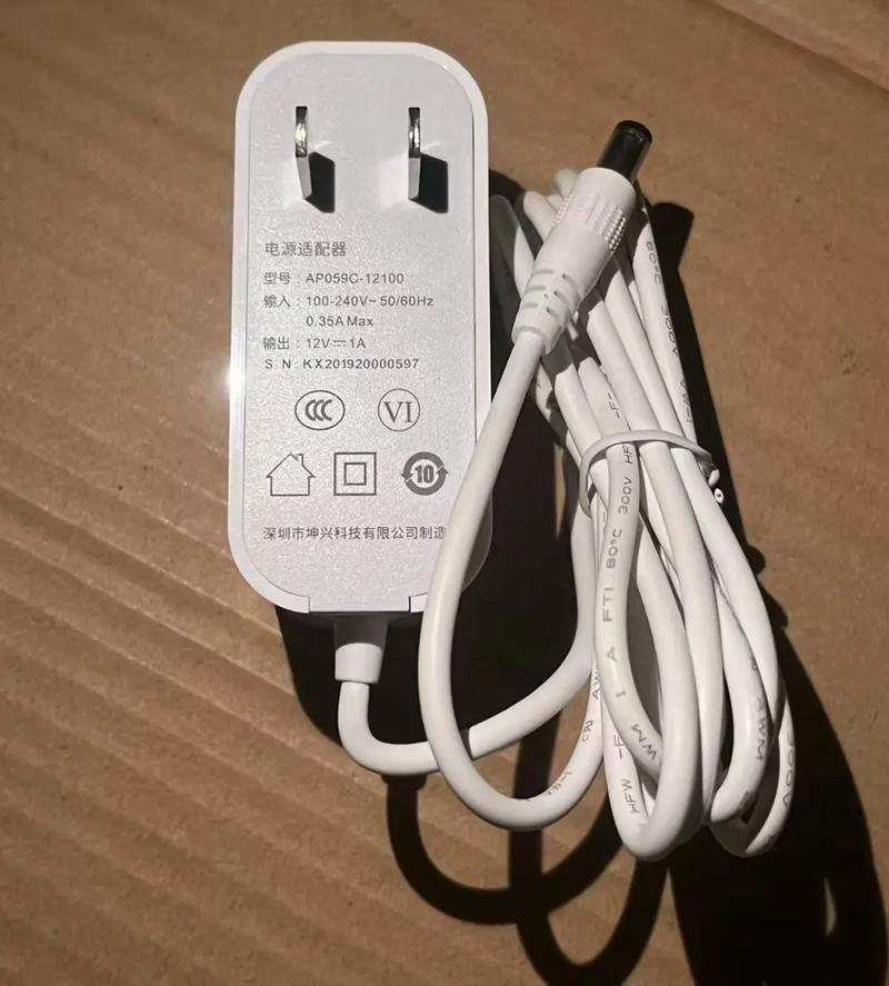 12V 1A DC 5.5/2.1mm 白色电源适配器 全新原件与6000小时可靠性的完美结合